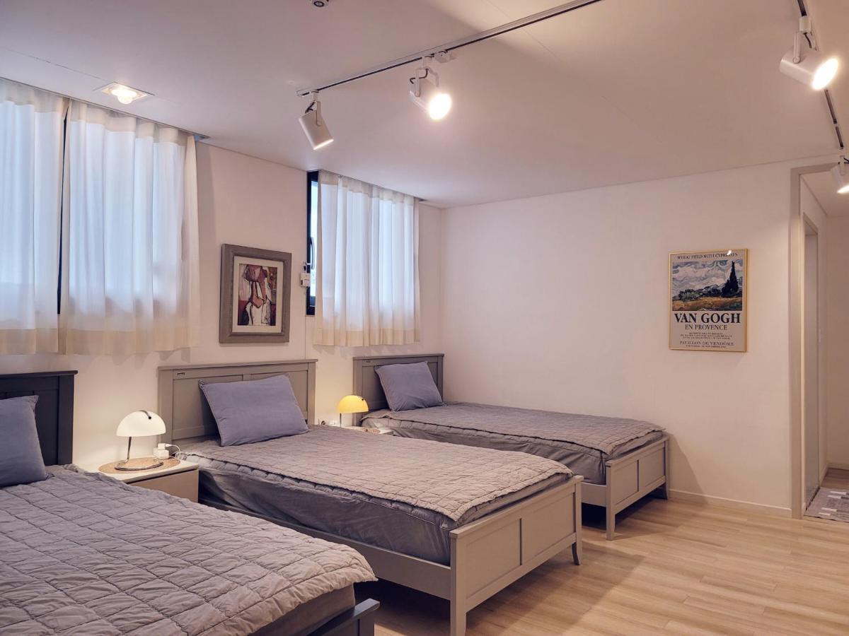 Picasso Guesthouse Мокпхо Екстер'єр фото